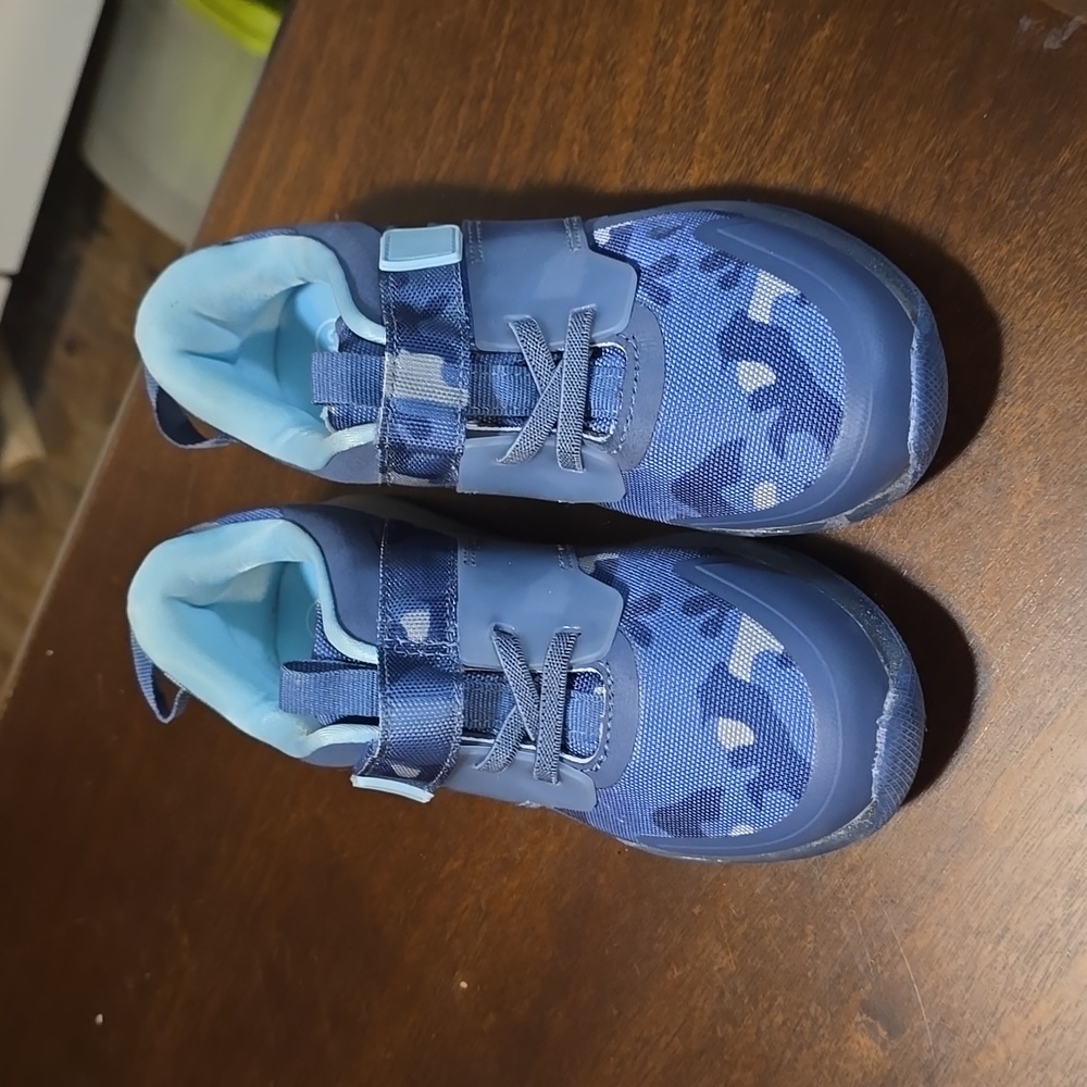Cat & Jack Navy Camo Reese Light Up Sneakers Size 13